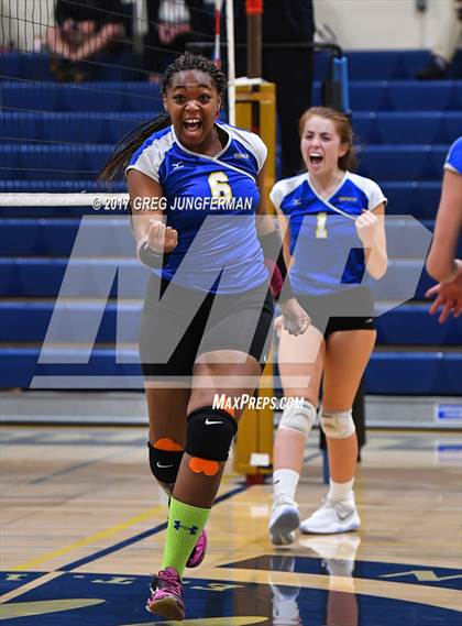 Thumbnail 3 in Analy vs. Benicia photogallery.