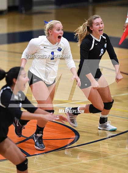Thumbnail 1 in Analy vs. Benicia photogallery.