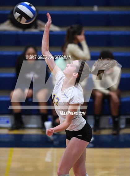Thumbnail 2 in Analy vs. Benicia photogallery.