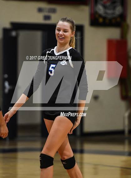 Thumbnail 2 in Analy vs. Benicia photogallery.