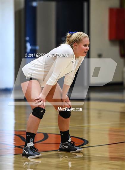 Thumbnail 1 in Analy vs. Benicia photogallery.