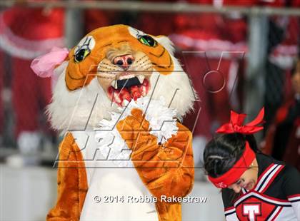 Thumbnail 2 in Terrell vs. Poteet photogallery.