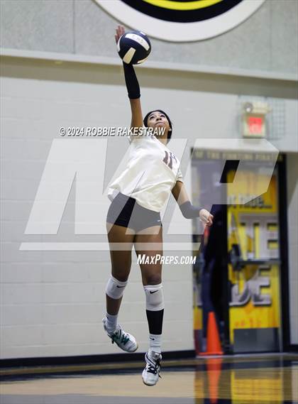 Thumbnail 2 in Rockwall-Heath vs Summit International Prep (Crandall Tournament) photogallery.
