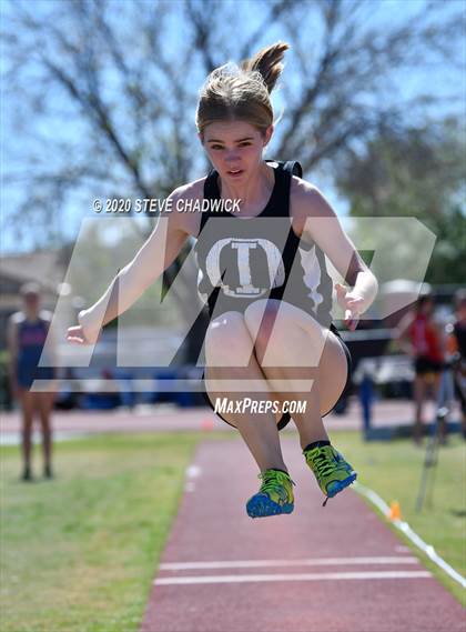 Thumbnail 3 in 5th Annual Small School Invitational (Triple Jump) photogallery.