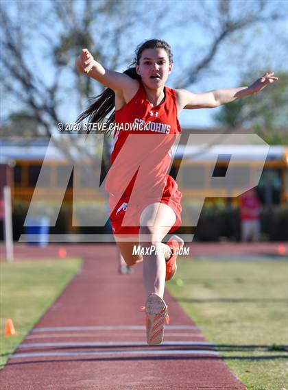 Thumbnail 3 in 5th Annual Small School Invitational (Triple Jump) photogallery.