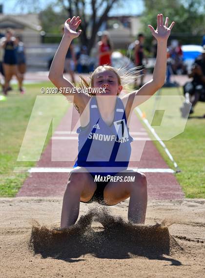 Thumbnail 2 in 5th Annual Small School Invitational (Triple Jump) photogallery.