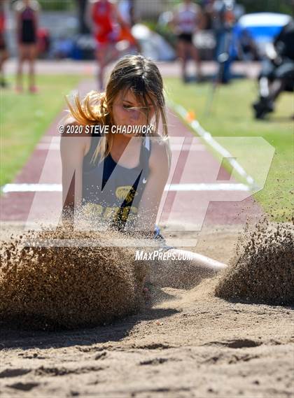 Thumbnail 3 in 5th Annual Small School Invitational (Triple Jump) photogallery.