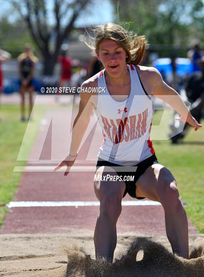 Thumbnail 3 in 5th Annual Small School Invitational (Triple Jump) photogallery.