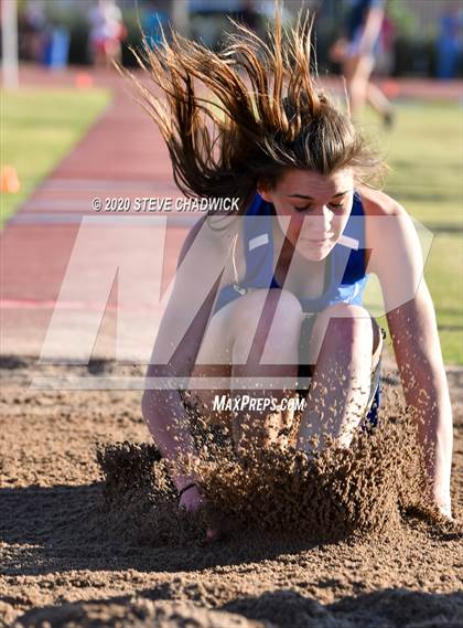 Thumbnail 2 in 5th Annual Small School Invitational (Triple Jump) photogallery.