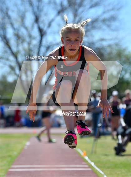 Thumbnail 3 in 5th Annual Small School Invitational (Triple Jump) photogallery.