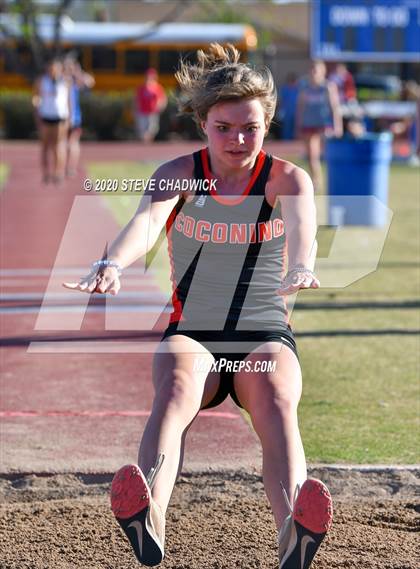 Thumbnail 3 in 5th Annual Small School Invitational (Triple Jump) photogallery.