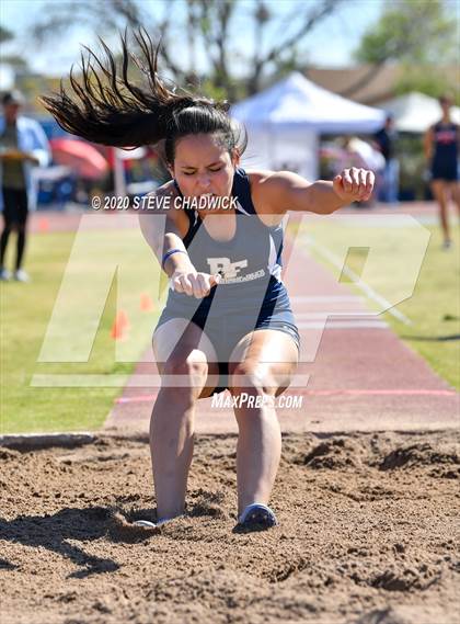 Thumbnail 3 in 5th Annual Small School Invitational (Triple Jump) photogallery.