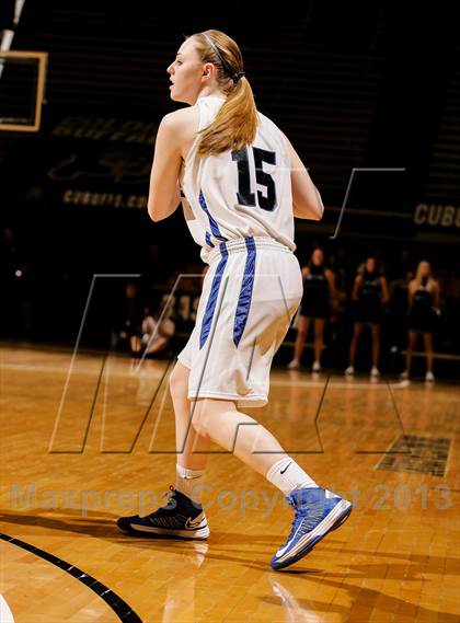 Thumbnail 2 in Regis Jesuit vs. Highlands Ranch (CHSAA 5A Final) photogallery.