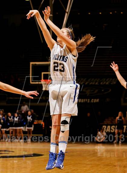 Thumbnail 2 in Regis Jesuit vs. Highlands Ranch (CHSAA 5A Final) photogallery.