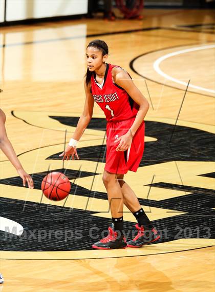 Thumbnail 2 in Regis Jesuit vs. Highlands Ranch (CHSAA 5A Final) photogallery.