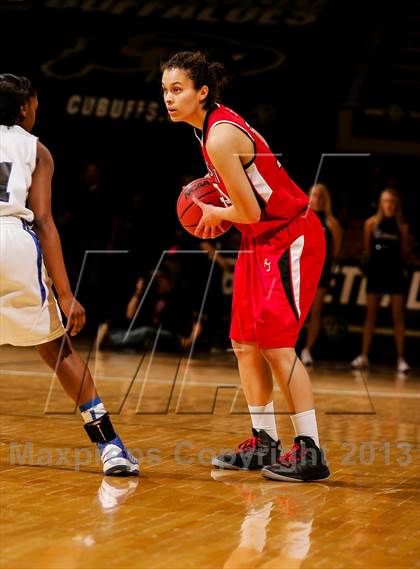 Thumbnail 1 in Regis Jesuit vs. Highlands Ranch (CHSAA 5A Final) photogallery.
