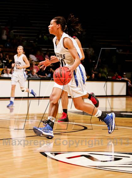 Thumbnail 1 in Regis Jesuit vs. Highlands Ranch (CHSAA 5A Final) photogallery.