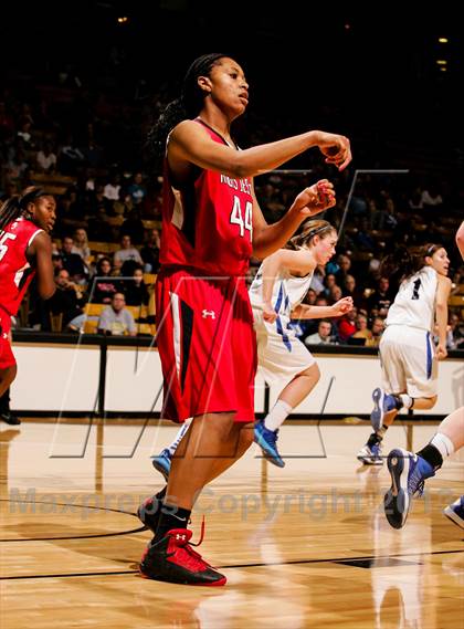 Thumbnail 3 in Regis Jesuit vs. Highlands Ranch (CHSAA 5A Final) photogallery.