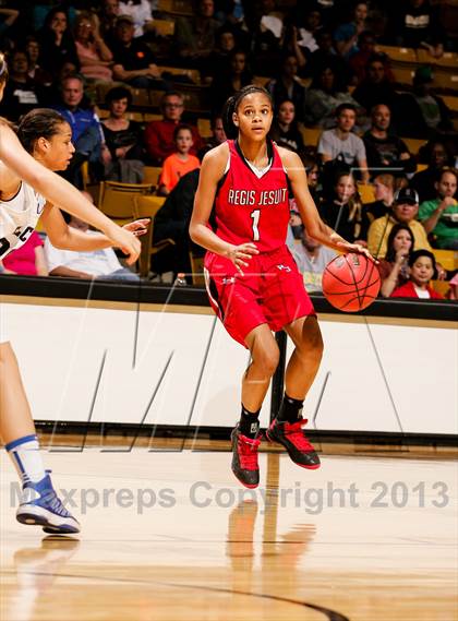Thumbnail 3 in Regis Jesuit vs. Highlands Ranch (CHSAA 5A Final) photogallery.