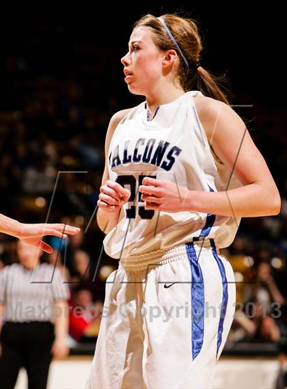 Thumbnail 2 in Regis Jesuit vs. Highlands Ranch (CHSAA 5A Final) photogallery.