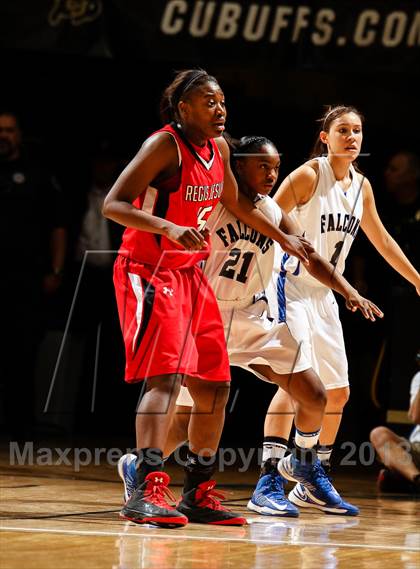 Thumbnail 1 in Regis Jesuit vs. Highlands Ranch (CHSAA 5A Final) photogallery.