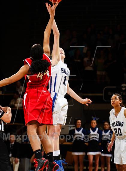 Thumbnail 1 in Regis Jesuit vs. Highlands Ranch (CHSAA 5A Final) photogallery.