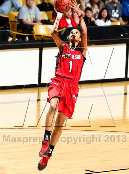 Thumbnail 3 in Regis Jesuit vs. Highlands Ranch (CHSAA 5A Final) photogallery.