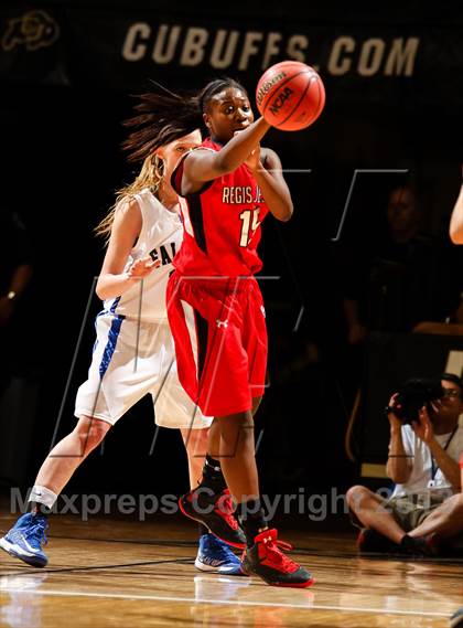 Thumbnail 3 in Regis Jesuit vs. Highlands Ranch (CHSAA 5A Final) photogallery.