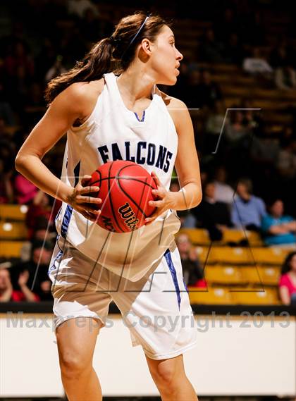 Thumbnail 1 in Regis Jesuit vs. Highlands Ranch (CHSAA 5A Final) photogallery.