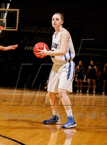 Thumbnail 2 in Regis Jesuit vs. Highlands Ranch (CHSAA 5A Final) photogallery.
