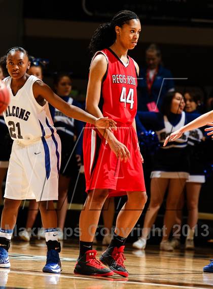 Thumbnail 3 in Regis Jesuit vs. Highlands Ranch (CHSAA 5A Final) photogallery.