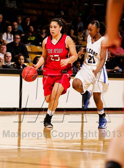 Thumbnail 2 in Regis Jesuit vs. Highlands Ranch (CHSAA 5A Final) photogallery.