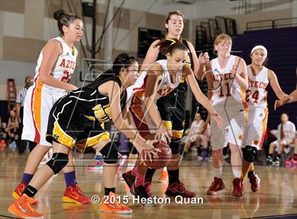 Thumbnail 2 in Yucca Valley vs. Palm Desert (MaxPreps Holiday Classic) photogallery.