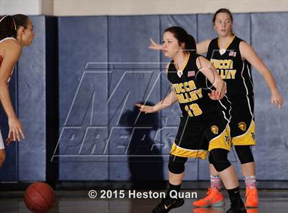 Thumbnail 2 in Yucca Valley vs. Palm Desert (MaxPreps Holiday Classic) photogallery.