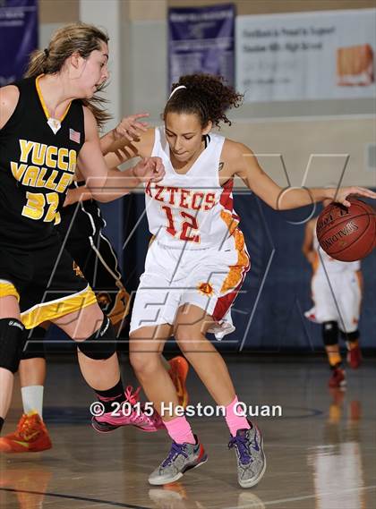 Thumbnail 2 in Yucca Valley vs. Palm Desert (MaxPreps Holiday Classic) photogallery.