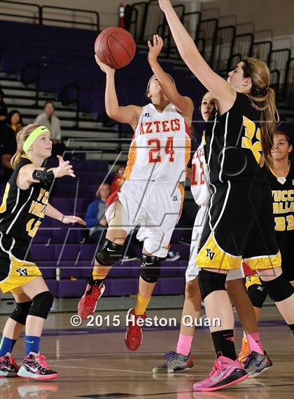 Thumbnail 3 in Yucca Valley vs. Palm Desert (MaxPreps Holiday Classic) photogallery.