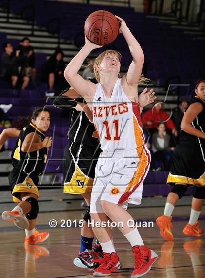 Thumbnail 2 in Yucca Valley vs. Palm Desert (MaxPreps Holiday Classic) photogallery.