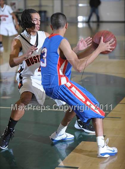 Thumbnail 2 in Foothill vs. Christian Brothers photogallery.