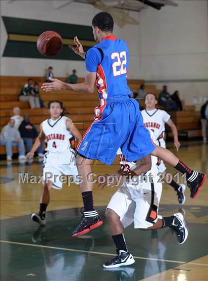 Thumbnail 1 in Foothill vs. Christian Brothers photogallery.