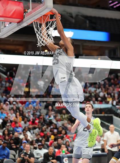 Thumbnail 3 in Prolific Prep of Napa Christian vs. St. Mark's (Thanksgiving Hoopfest) photogallery.