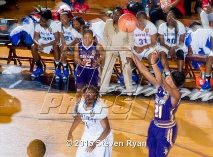Thumbnail 3 in Dillard vs. South Shore (DICK'S National Tournament Semifinal) photogallery.