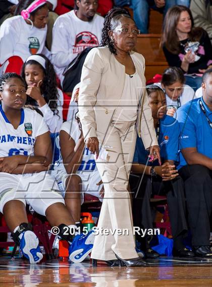 Thumbnail 2 in Dillard vs. South Shore (DICK'S National Tournament Semifinal) photogallery.
