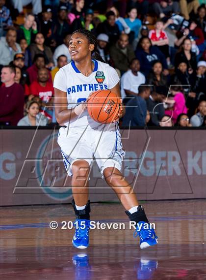 Thumbnail 2 in Dillard vs. South Shore (DICK'S National Tournament Semifinal) photogallery.