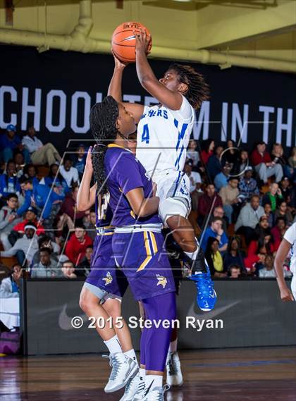 Thumbnail 3 in Dillard vs. South Shore (DICK'S National Tournament Semifinal) photogallery.