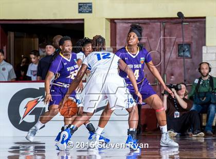 Thumbnail 3 in Dillard vs. South Shore (DICK'S National Tournament Semifinal) photogallery.