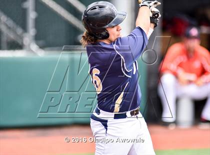 Thumbnail 3 in Atascocita vs. Dallas Jesuit (UIL 6A Regional Final) photogallery.