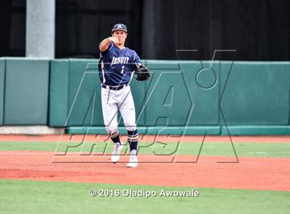 Thumbnail 1 in Atascocita vs. Dallas Jesuit (UIL 6A Regional Final) photogallery.