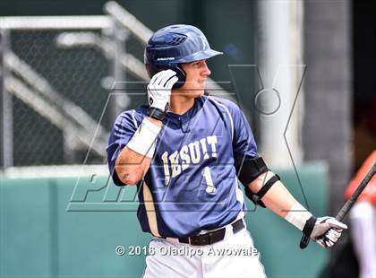 Thumbnail 3 in Atascocita vs. Dallas Jesuit (UIL 6A Regional Final) photogallery.