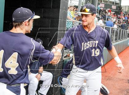 Thumbnail 2 in Atascocita vs. Dallas Jesuit (UIL 6A Regional Final) photogallery.