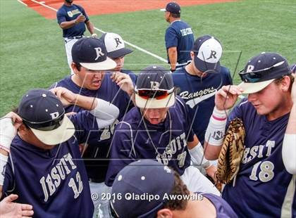 Thumbnail 3 in Atascocita vs. Dallas Jesuit (UIL 6A Regional Final) photogallery.